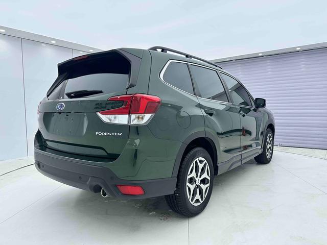Subaru Forester 2022 2.0i AWD Luxury – фото 4