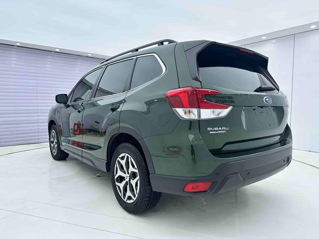 Subaru Forester 2022 2.0i AWD Luxury – фото 6