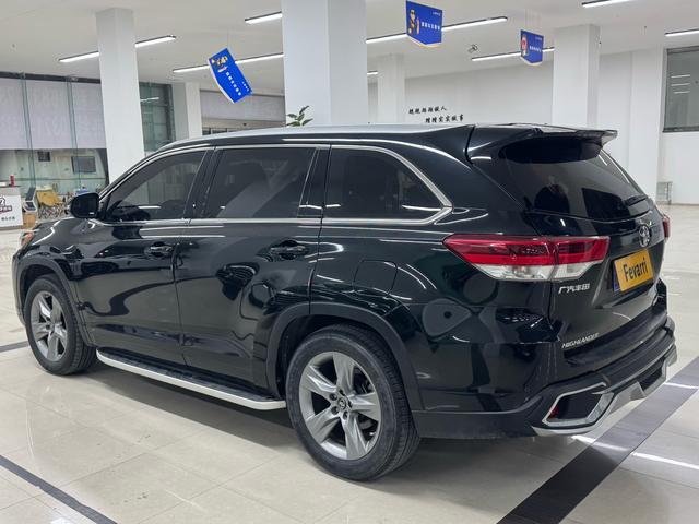 Toyota Highlander 2021 2.0T AWD Luxury 7-seat – фото 10