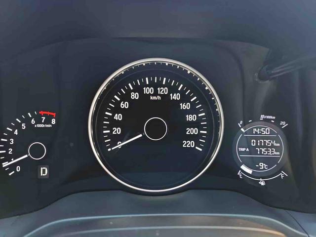 Honda Vezel 2020 1.5L CVT Pioneer – фото 8