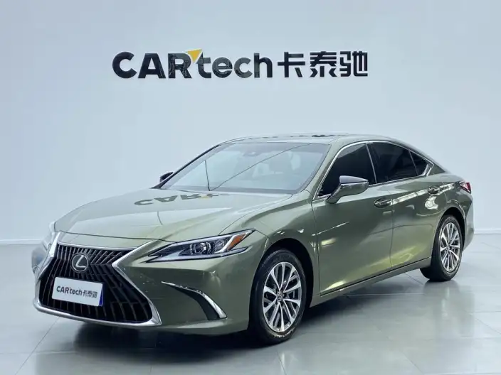 Lexus ES 2021 Model 200 Superior Edition