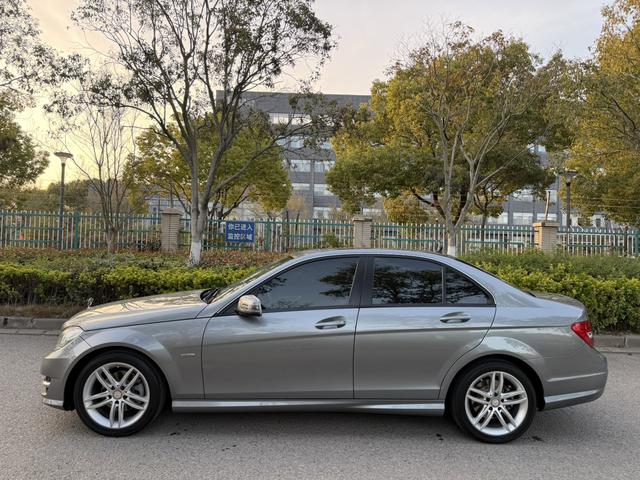 Mercedes-Benz C-Class 2013 C 180 CGI Classic – фото 3