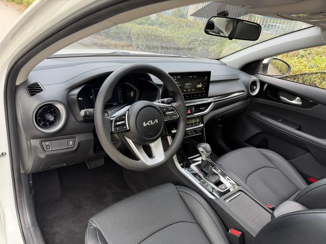 Kia K3 Модель 2021 года 1.5L IVT Fashion Edition – фото 9