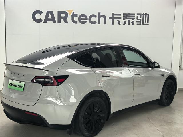 Tesla Model Y 2023 RWD – фото 4