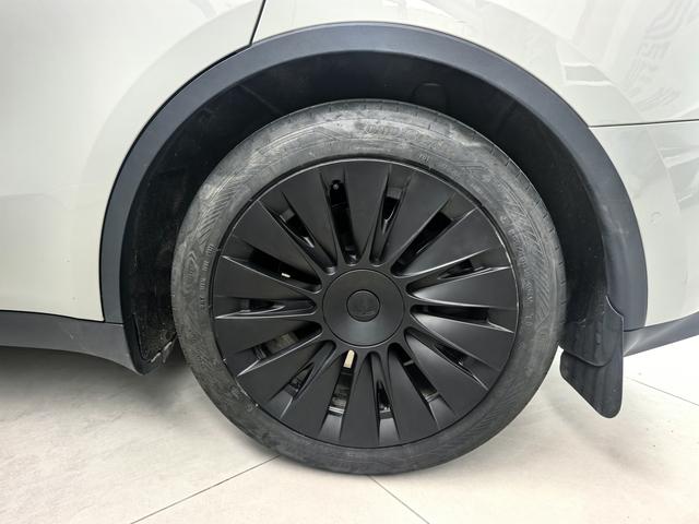 Tesla Model Y 2023 RWD – фото 5