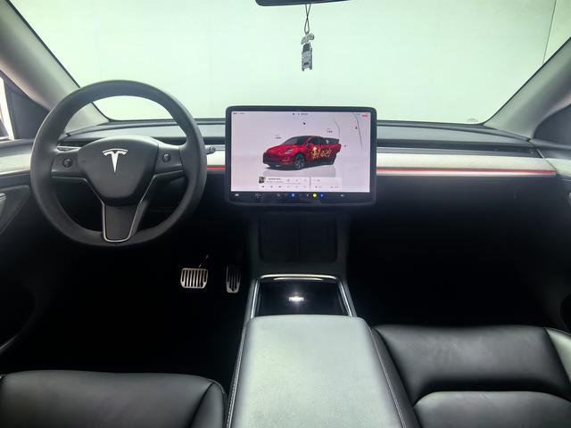 Tesla Model Y 2023 RWD – фото 6