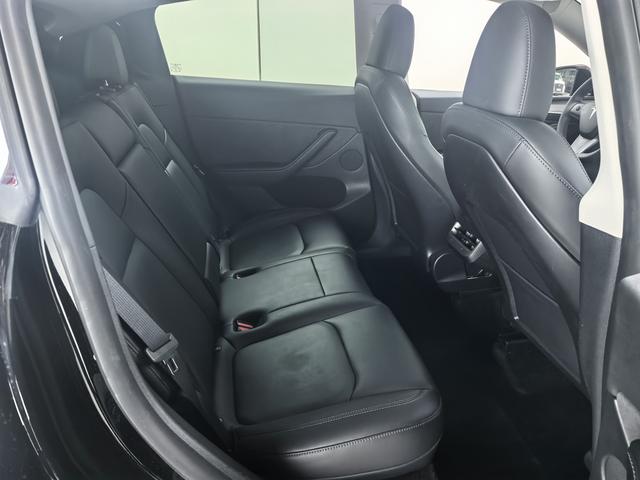 Tesla Model Y 2023 RWD – фото 9