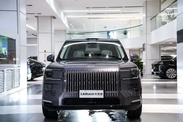 ZEEKR 9X 2025 Model Hyper Edition 70kWh VI seat