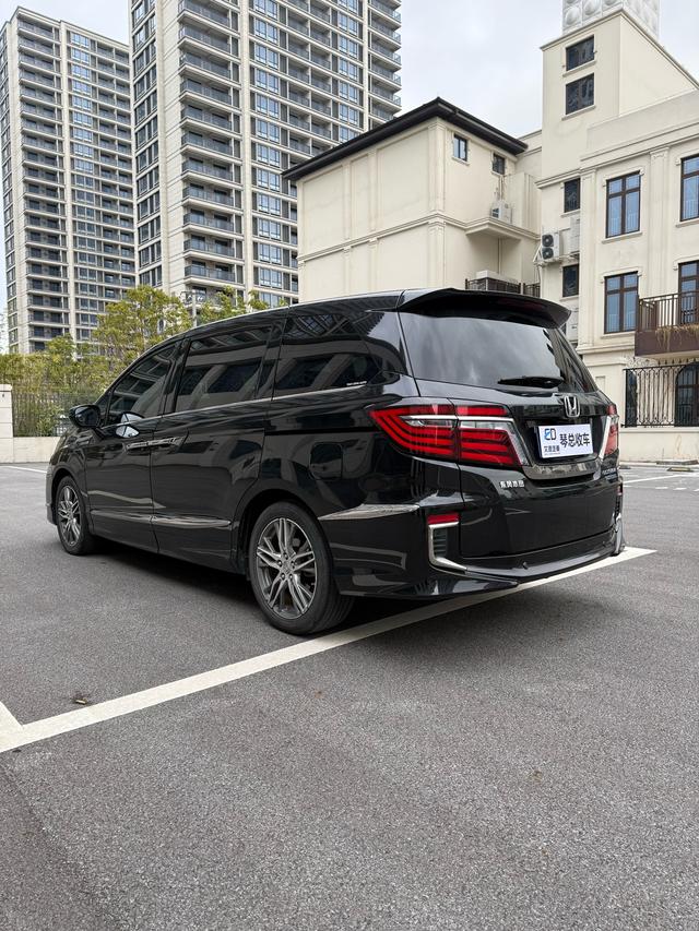 Honda Elysion 2019 2.0L Sharp Hybrid Luxury – фото 7
