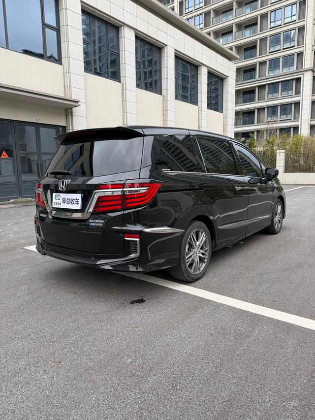 Honda Elysion 2019 2.0L Sharp Hybrid Luxury – фото 9