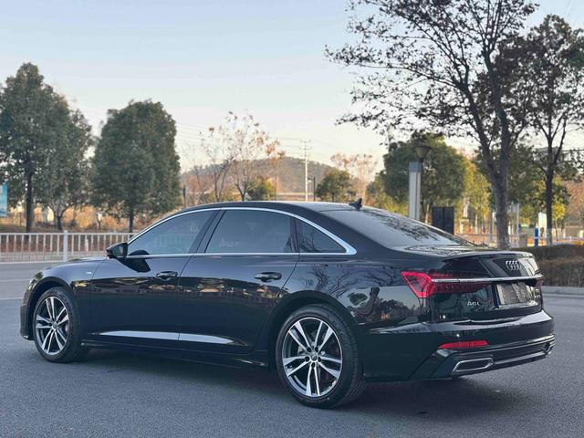 Audi A6L 2020 40 TFSI Luxury Dynamic – фото 4