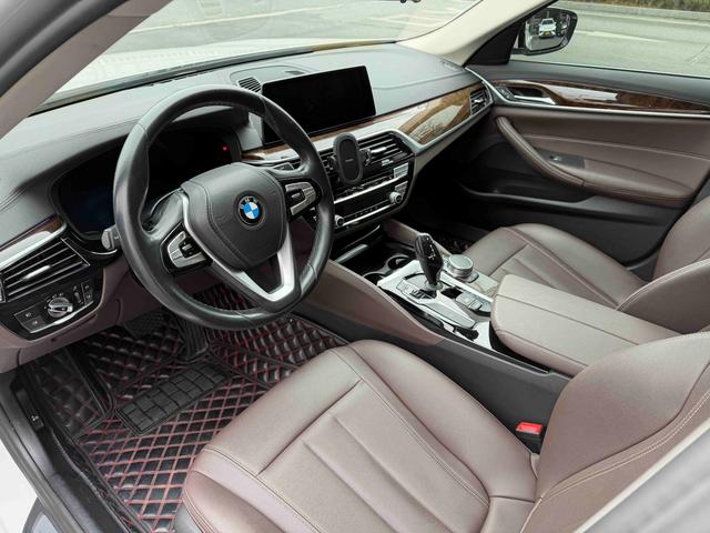 BMW 5 Series 2019 525Li Luxury Package – фото 14