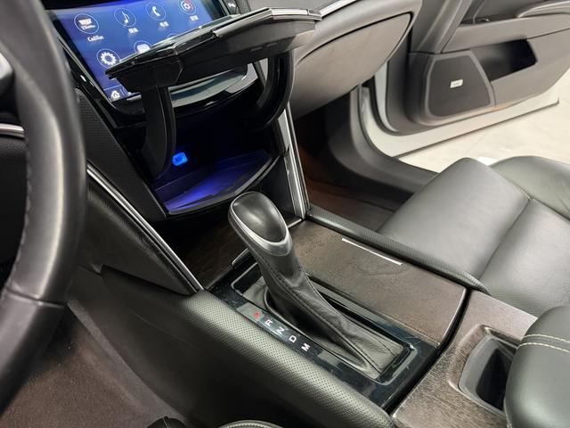 Cadillac XTS 2018 28T Elite – фото 14