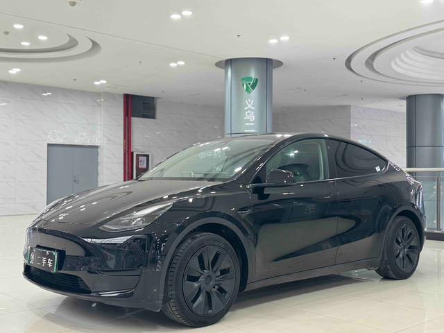 Tesla Model Y 2023 RWD – фото 1