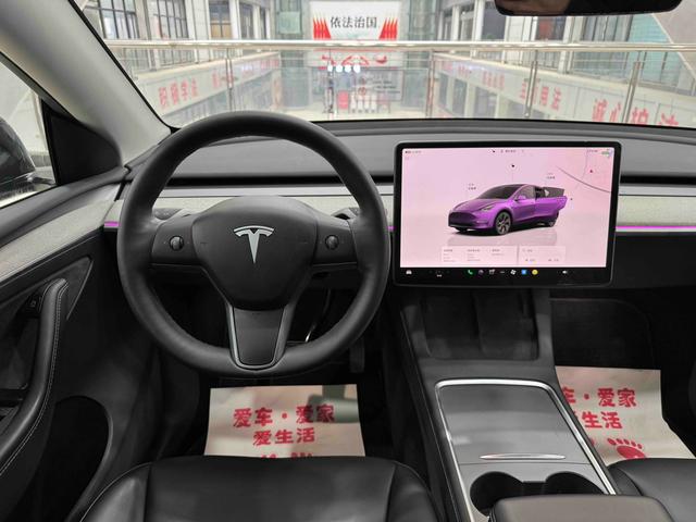 Tesla Model Y 2023 RWD – фото 10