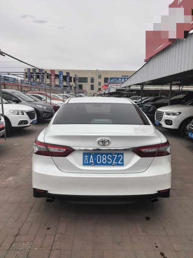 Toyota Camry 2018 2.0G Luxury – фото 5