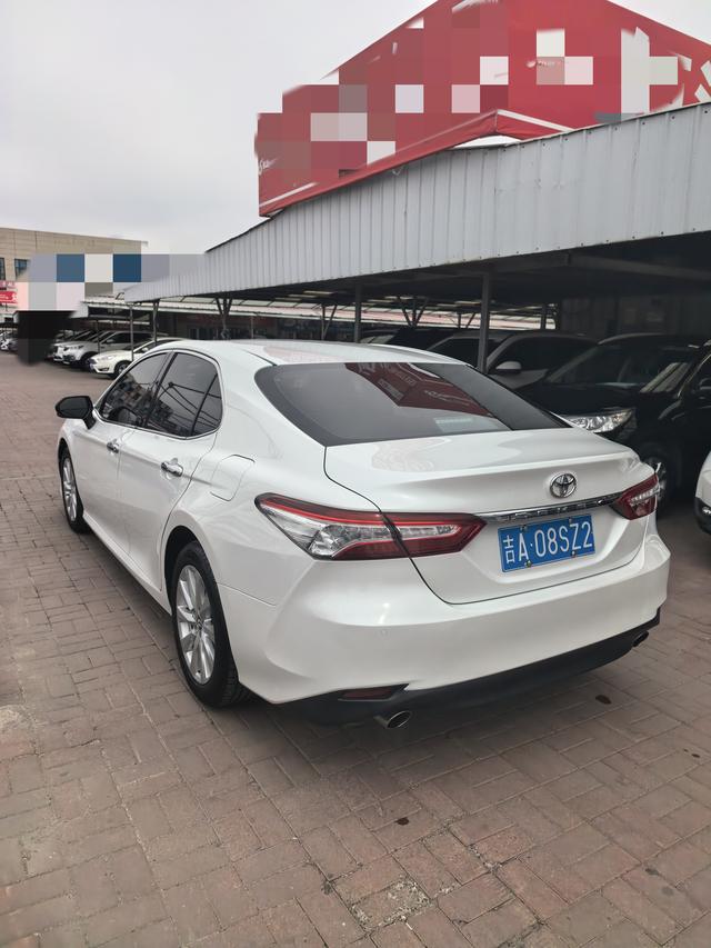 Toyota Camry 2018 2.0G Luxury – фото 6