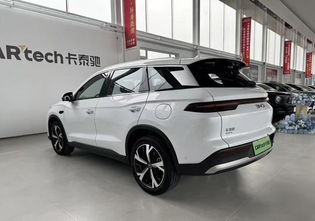 BYD Destroyer 05 2022 DM-i 55KM Com f ort 2025 модификация Second generation DM-i 115KM Excellence – фото 2
