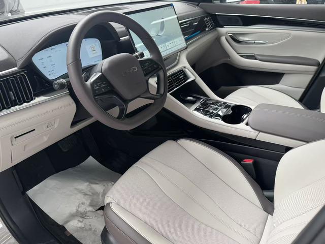 BYD Tang L DM – фото 10