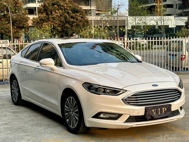 Ford Mondeo Модель 2018 года EcoBoost 200 Luxury – фото 3