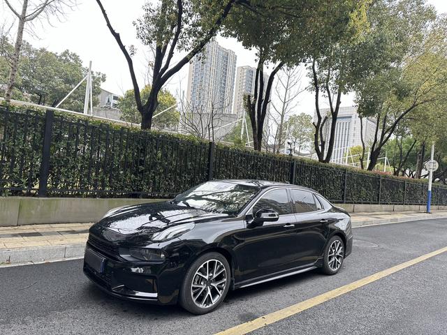 Lynk & Co 03 2019 Facelift 1.5TD DCT Jin Pro – фото 1