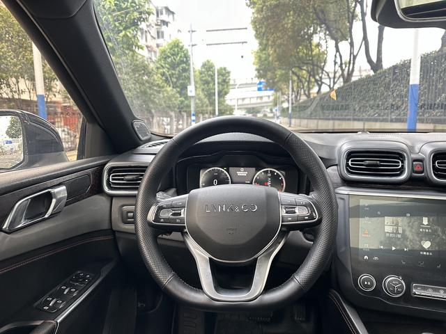 Lynk & Co 03 2019 Facelift 1.5TD DCT Jin Pro – фото 11