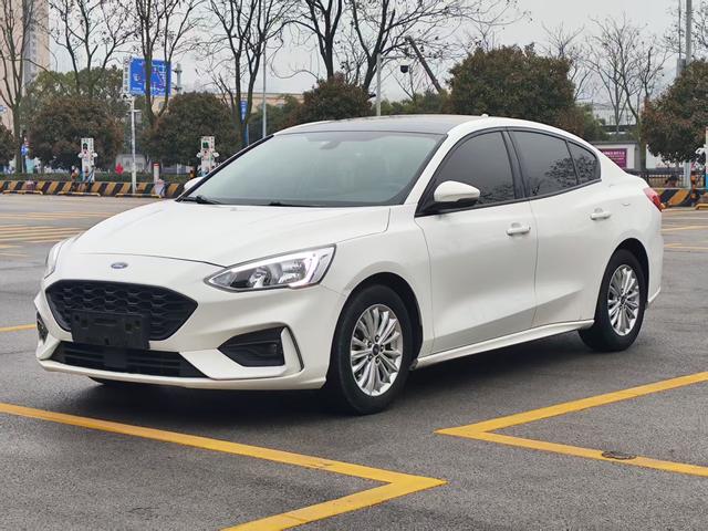 Ford Focus Модель 2020 года Тройная литиевая батарея кузов EcoBoost 180 автоматическое Trendy – фото 1