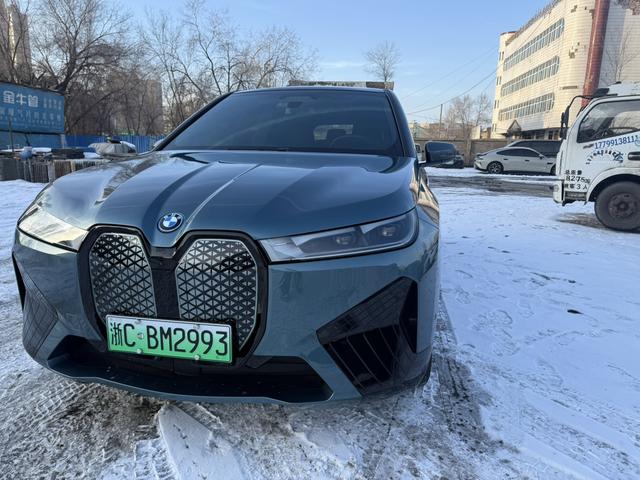 BMW iX 2022 xDrive40 – фото 2