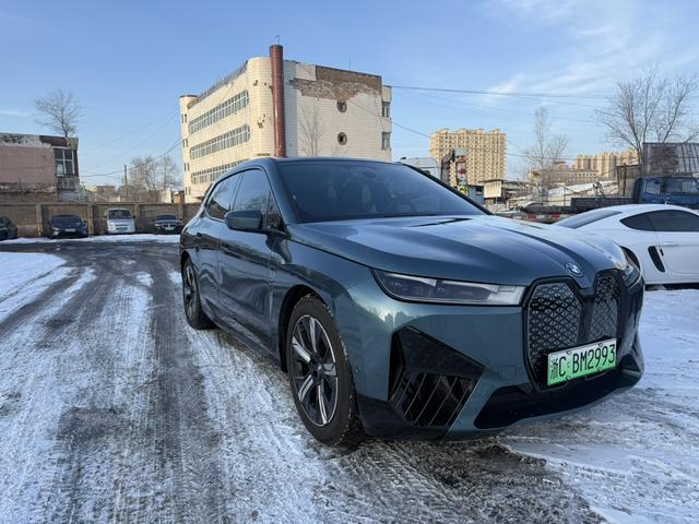 BMW iX 2022 xDrive40 – фото 8