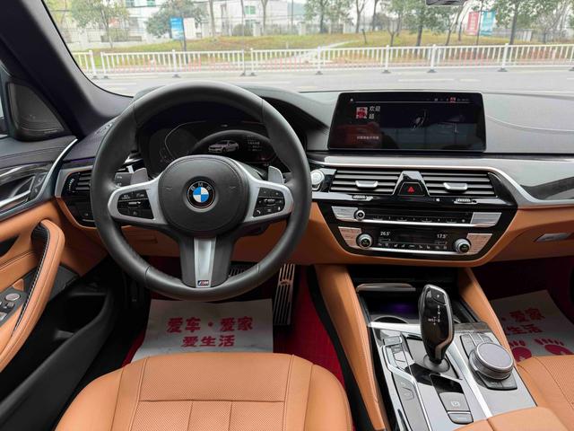 BMW 5 Series Модель 2020 года 530Li Exclusive M Sports Set – фото 21