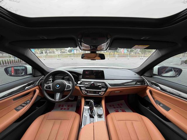 BMW 5 Series Модель 2020 года 530Li Exclusive M Sports Set – фото 22