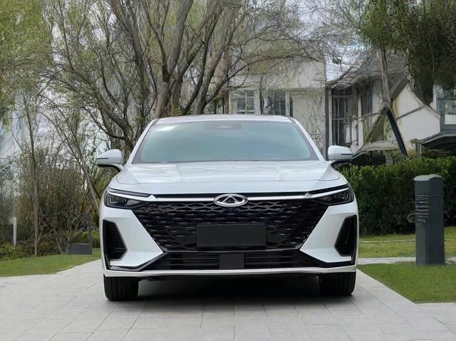 Chery Arrizo 8 Модель 2022 года 1.6TGDI DCT Ya – фото 2