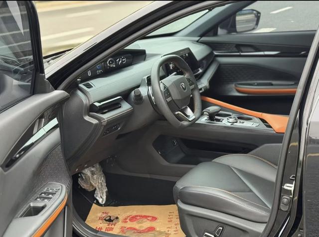 Changan UNI-V 2024 1.5T Premium Enjoy – фото 5