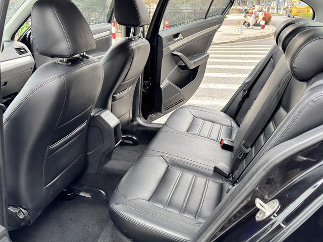 Volkswagen Lavida 2017 1.6L Automatic Style – фото 9
