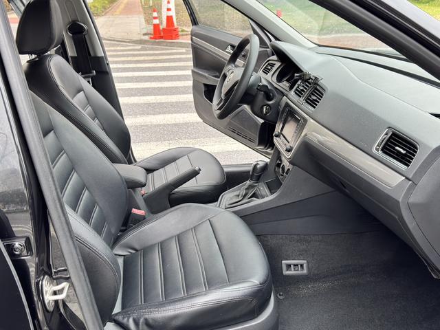 Volkswagen Lavida 2017 1.6L Automatic Style – фото 10