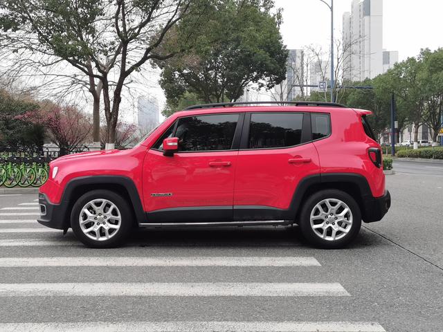 Jeep Renegade 2018 Connected Big Screen 180T Automatic High Power – фото 4
