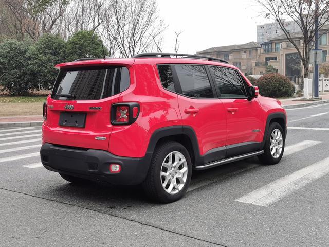 Jeep Renegade 2018 Connected Big Screen 180T Automatic High Power – фото 7