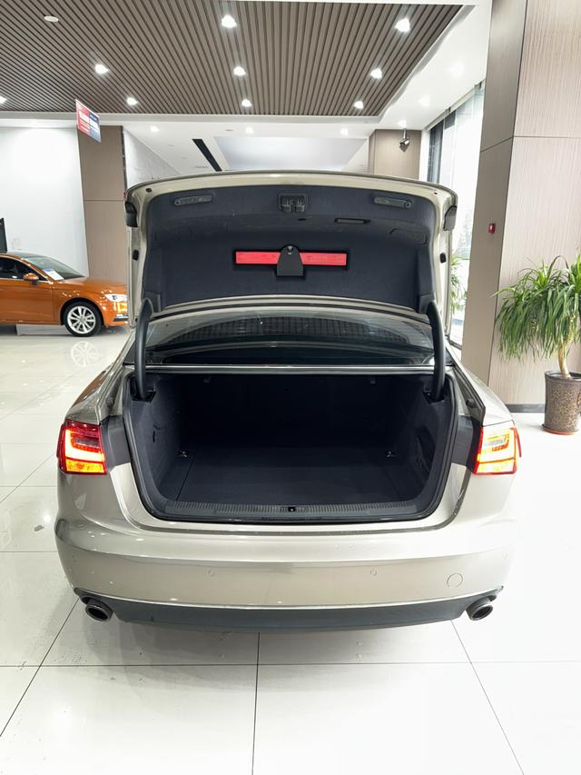 Audi A6L 2012 модификация 30 FSI Luxury – фото 10