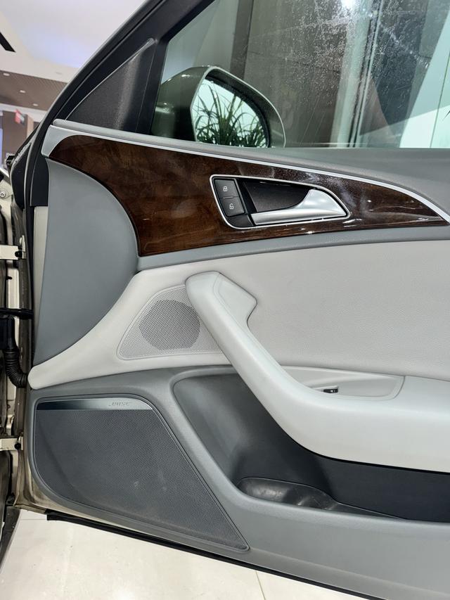 Audi A6L 2012 модификация 30 FSI Luxury – фото 19