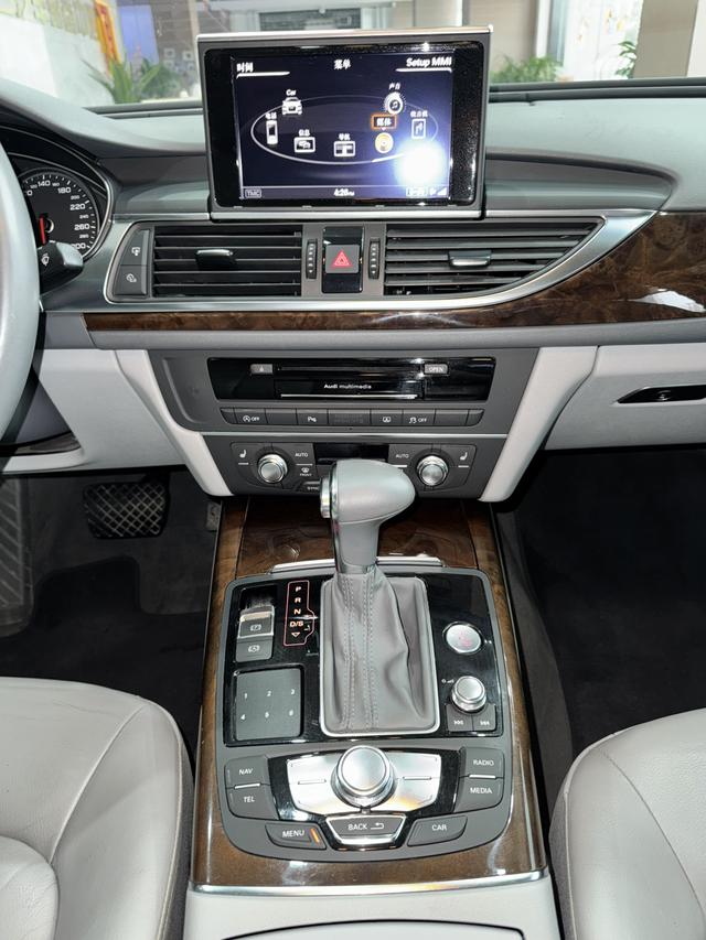Audi A6L 2012 модификация 30 FSI Luxury – фото 27