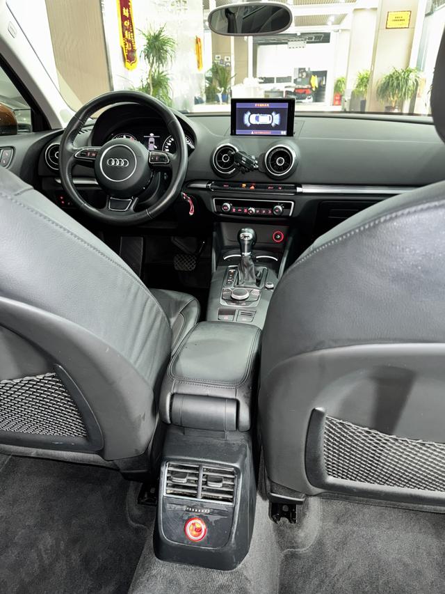 Audi A3 2015 модификация Sportback 35 TFSI Million Memorial Com f ort – фото 25