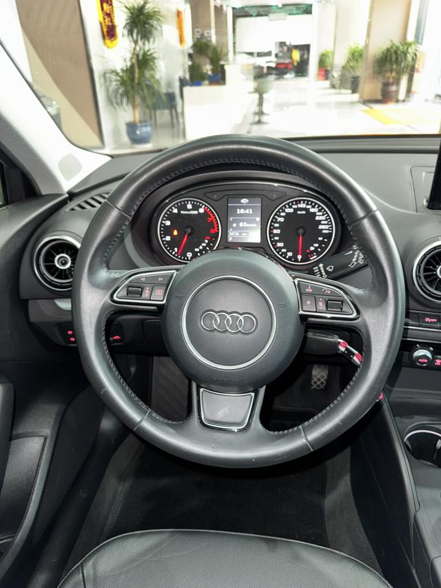 Audi A3 2015 модификация Sportback 35 TFSI Million Memorial Com f ort – фото 27