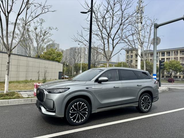 Chery Tiggo 9 Раздел 2023 2.0T AT 4WD Flagship Edition 5 seat