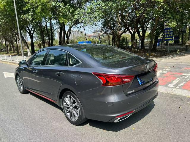 Changan Ruicheng CC 2021 Blue Whale Edition 1.5T DCT Luxury – фото 6