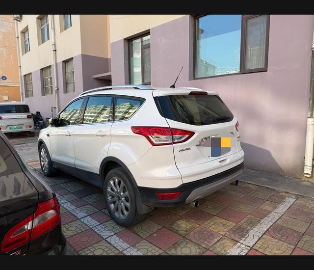 Ford Kuga 2015 1.5L GTDi 2WD Fashion – фото 9