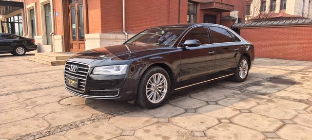 Audi A8 2014 модификация A8L 45 TFSI quattro Com f ort – фото 1