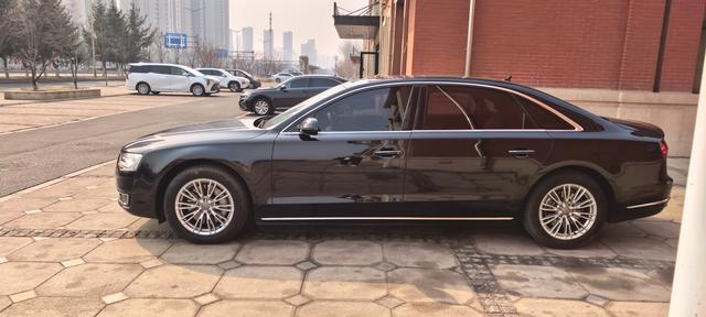 Audi A8 2014 модификация A8L 45 TFSI quattro Com f ort – фото 3