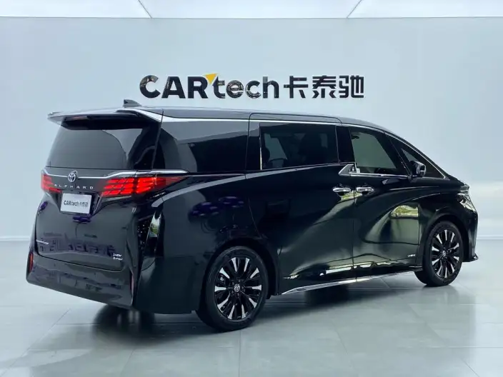 Elfa 2023 Model 2.5L Intelligent Hybrid 4WD Premium