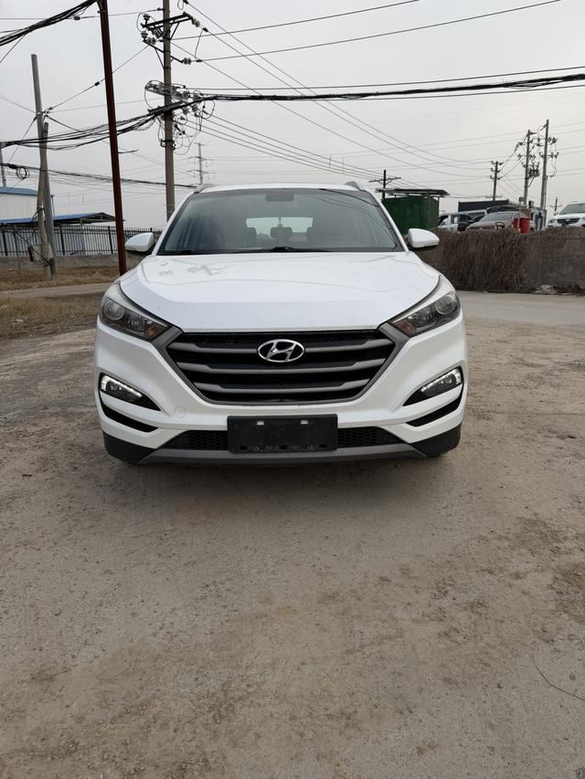 Hyundai Tucson 2015 1.6T DCT 2WD Smart – фото 2
