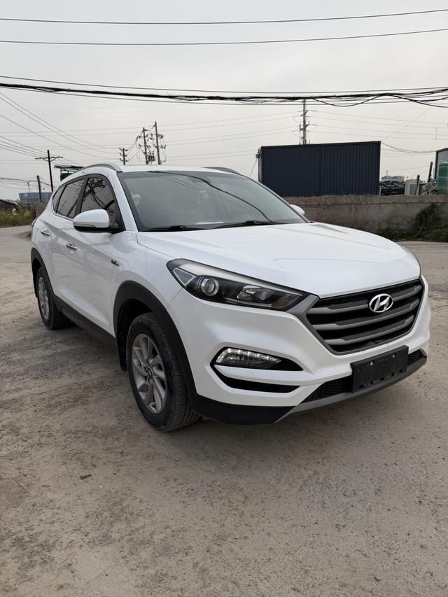 Hyundai Tucson 2015 1.6T DCT 2WD Smart – фото 3